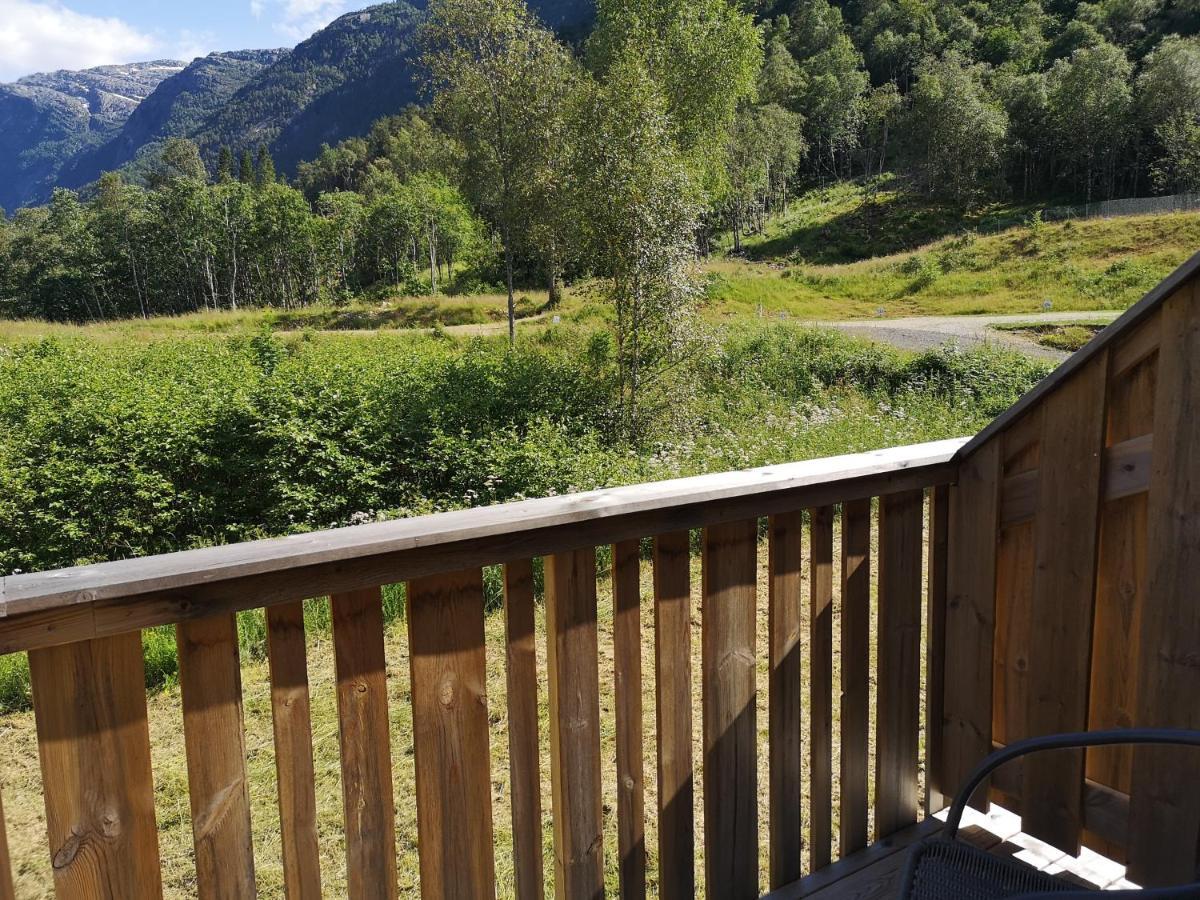 Kinsarvik Hostel エクステリア 写真