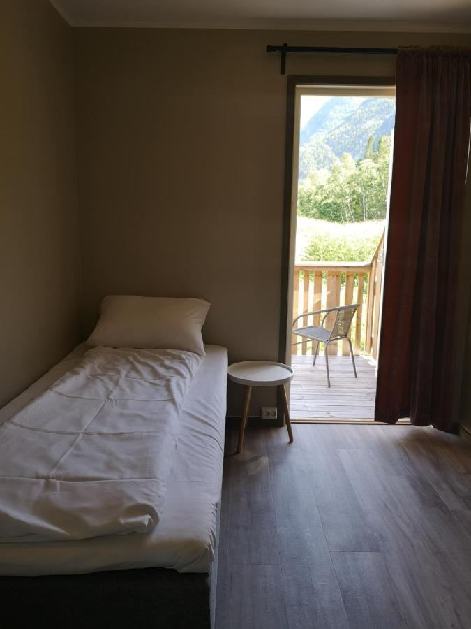 Kinsarvik Hostel エクステリア 写真