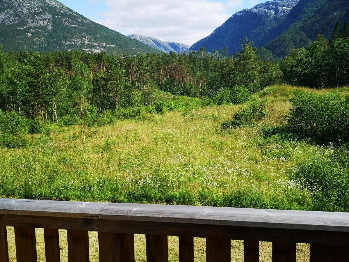 Kinsarvik Hostel エクステリア 写真